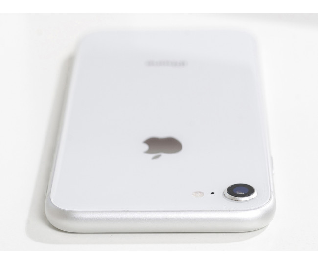 iPhone 8 64gb, Silver б/у
